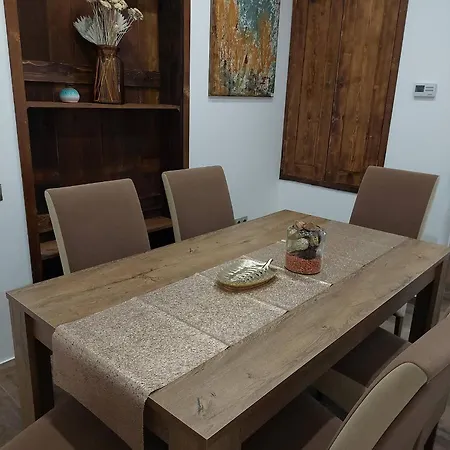 Ubytování v soukromí Dr Becsey Luxury -privat Medence ,jakuzzi,szauna *