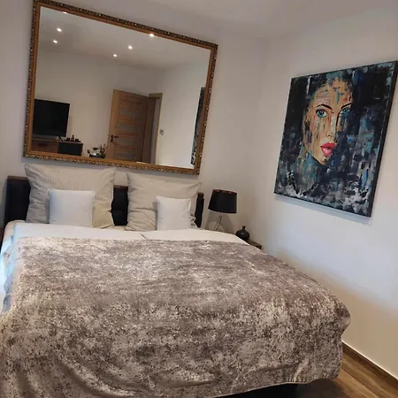 Dr Becsey Luxury -privát Medence ,jakuzzi,szauna