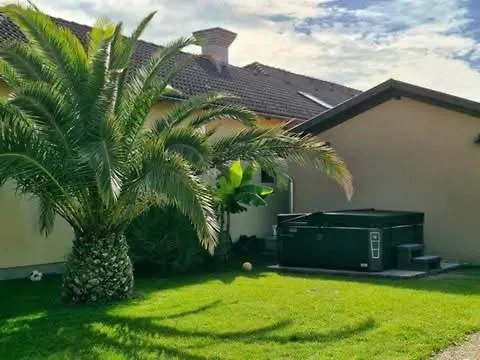 Dr Becsey Luxury 民宿 贝凯什乔包