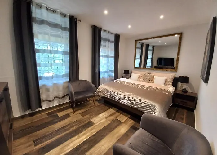 Dr Becsey Luxury -privat Medence ,jakuzzi,szauna Rum i privatbostad *